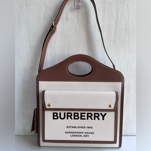 🔴SOLD🔴 BURBERRY Medium Pocket Logo Canvas and Leather Tote - Picture 5 of 16